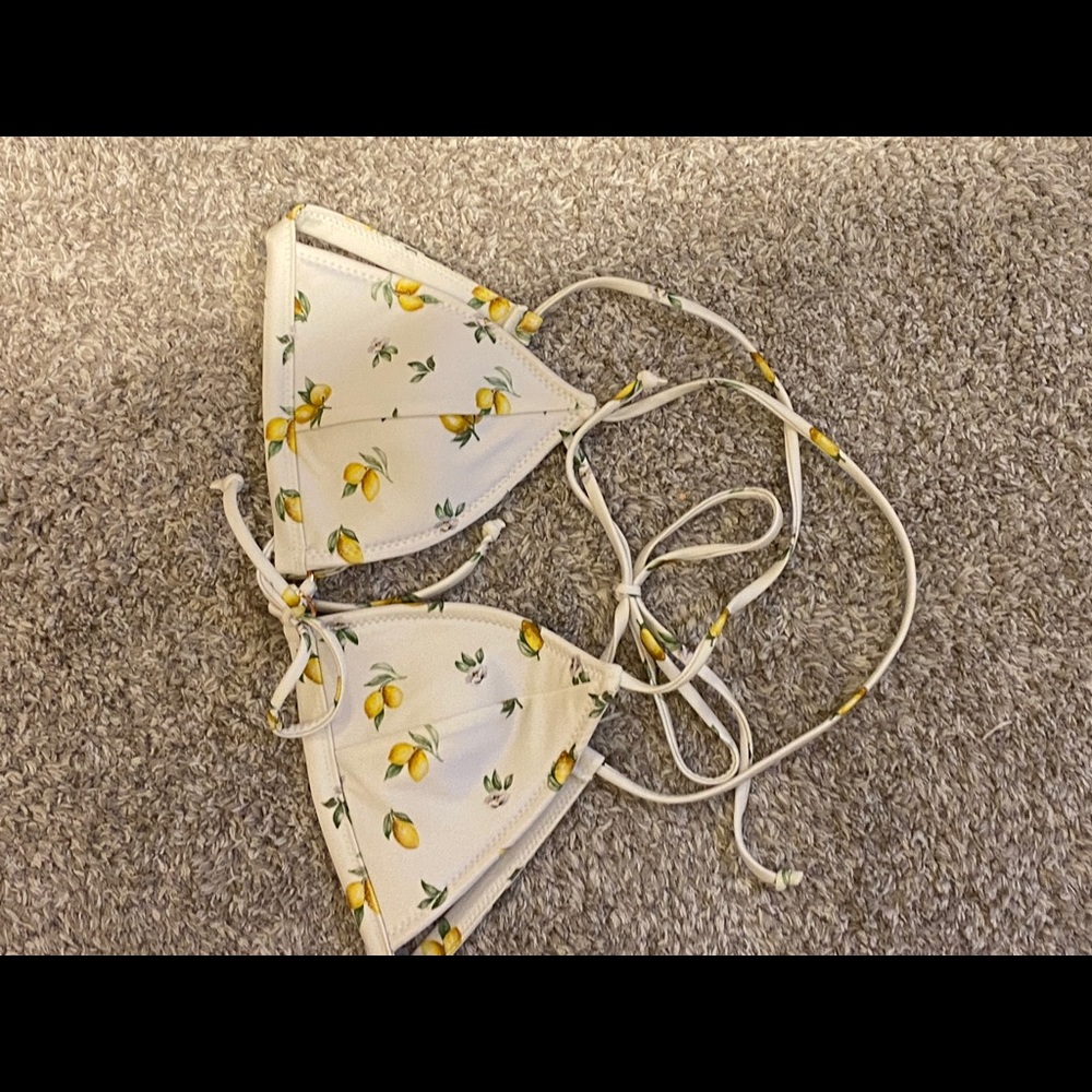 Lemon bikini top